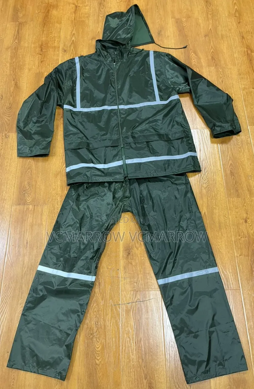 Ploy Star Raincoat