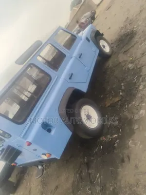 Land Rover Defender 2000 Blue