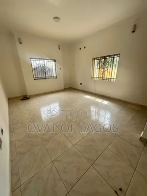 4bdrm Block of Flats in Lekki Phase 1 for rent