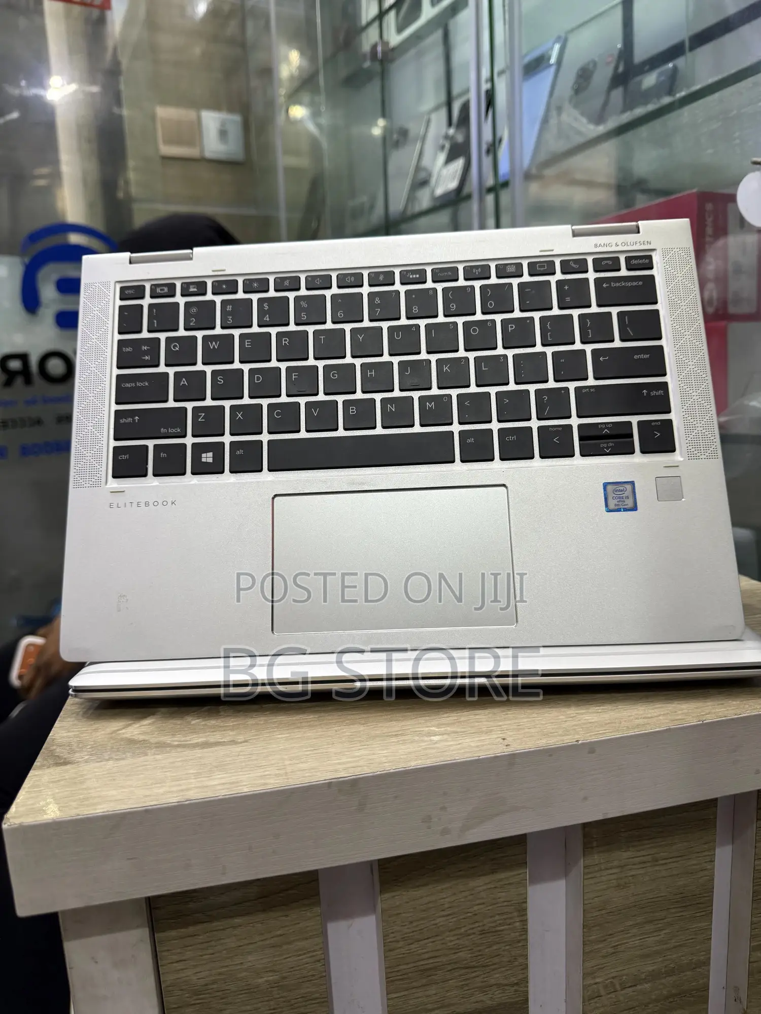 Laptop HP EliteBook 1030 8GB Intel Core i5 SSD 256GB