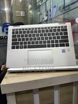 Laptop HP EliteBook 1030 8GB Intel Core i5 SSD 256GB