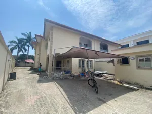5bdrm Duplex in Lekki Phase 1 for rent