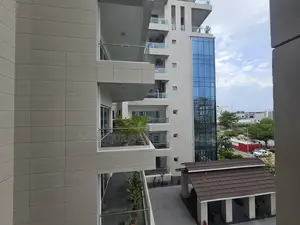 3bdrm Apartment in Ikoyi for rent