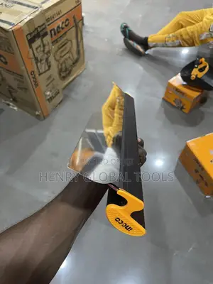24” Ingco Drywall Scumming Trowel