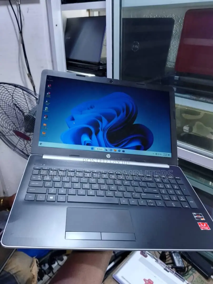 Laptop HP 8GB AMD Ryzen 5 SSD 128GB