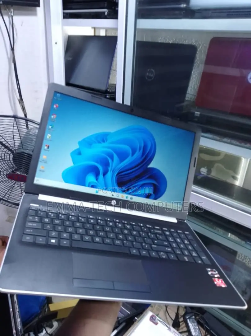 Laptop HP 8GB AMD Ryzen 5 SSD 128GB