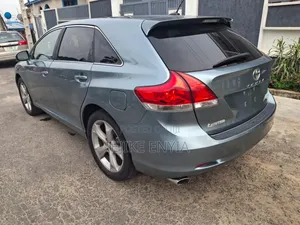 Toyota Venza V6 AWD 2011 Green