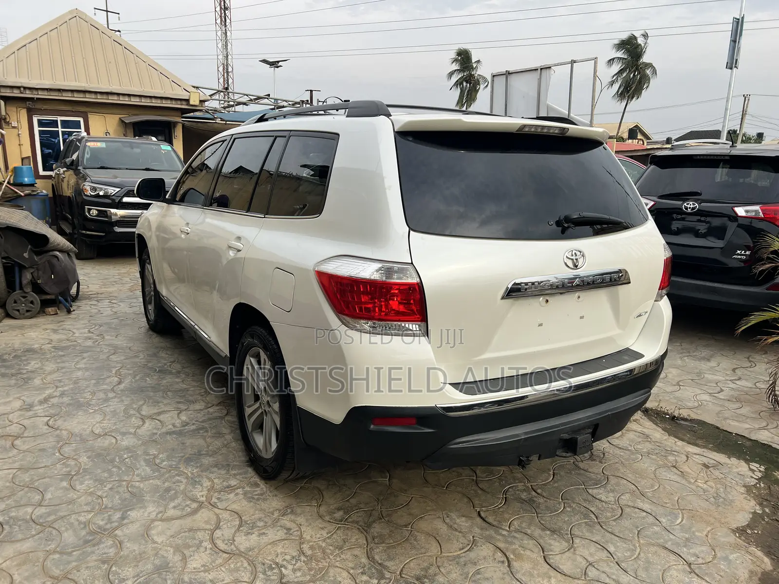 Toyota Highlander Limited 2012 White