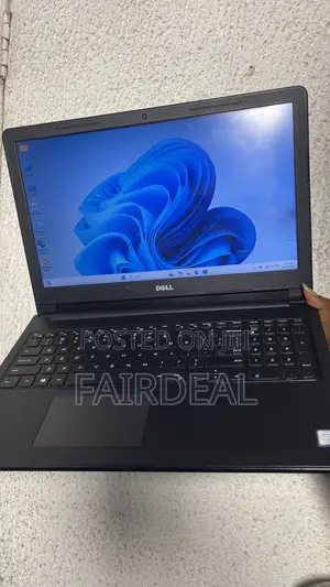 Laptop Dell Inspiron 15 3567 8GB Intel Core i3 SSD 256GB