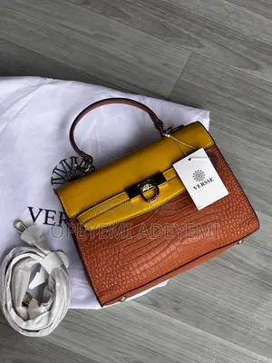 Petite Versse Bag