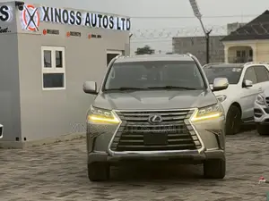 Lexus LX 570 AWD 2017 Gray