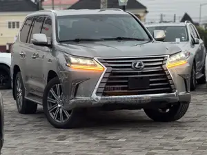 Lexus LX 570 AWD 2017 Gray