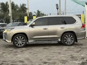 Lexus LX 570 AWD 2017 Gray