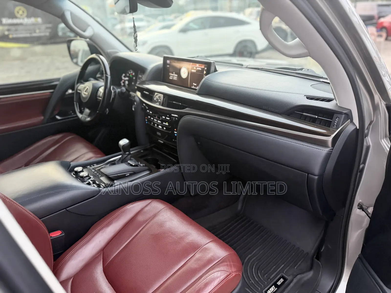 Lexus LX 570 AWD 2017 Gray