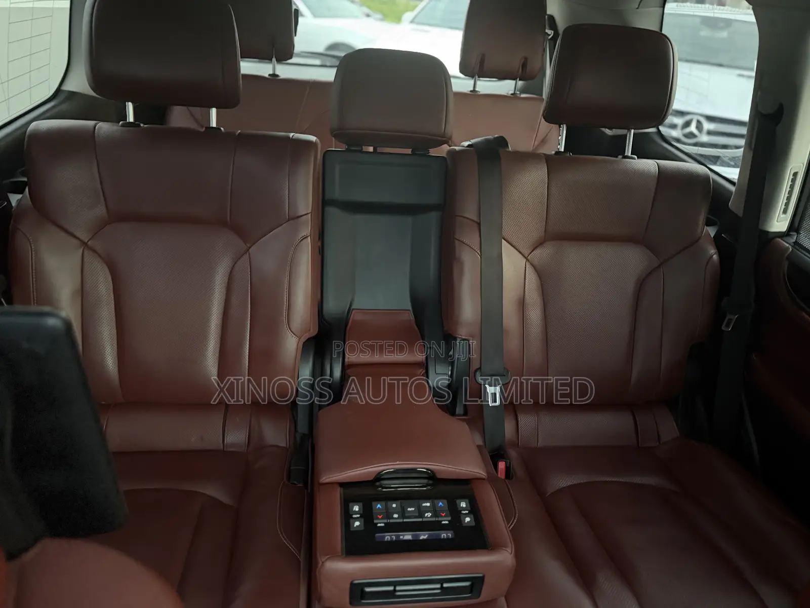 Lexus LX 570 AWD 2017 Gray