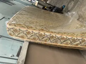 Luxury Spring Memory Foam Mattress (7ft X 6ft) – Almost New