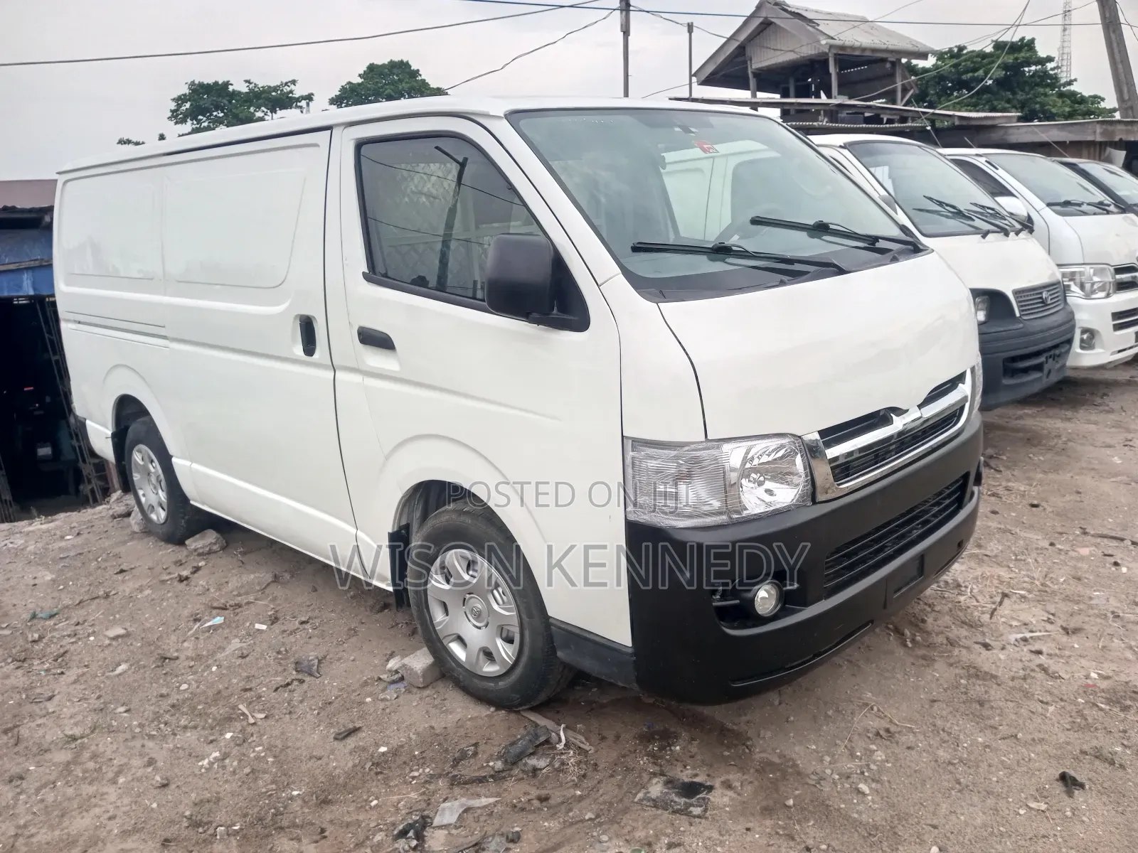 Toyota HiAce 2018 White