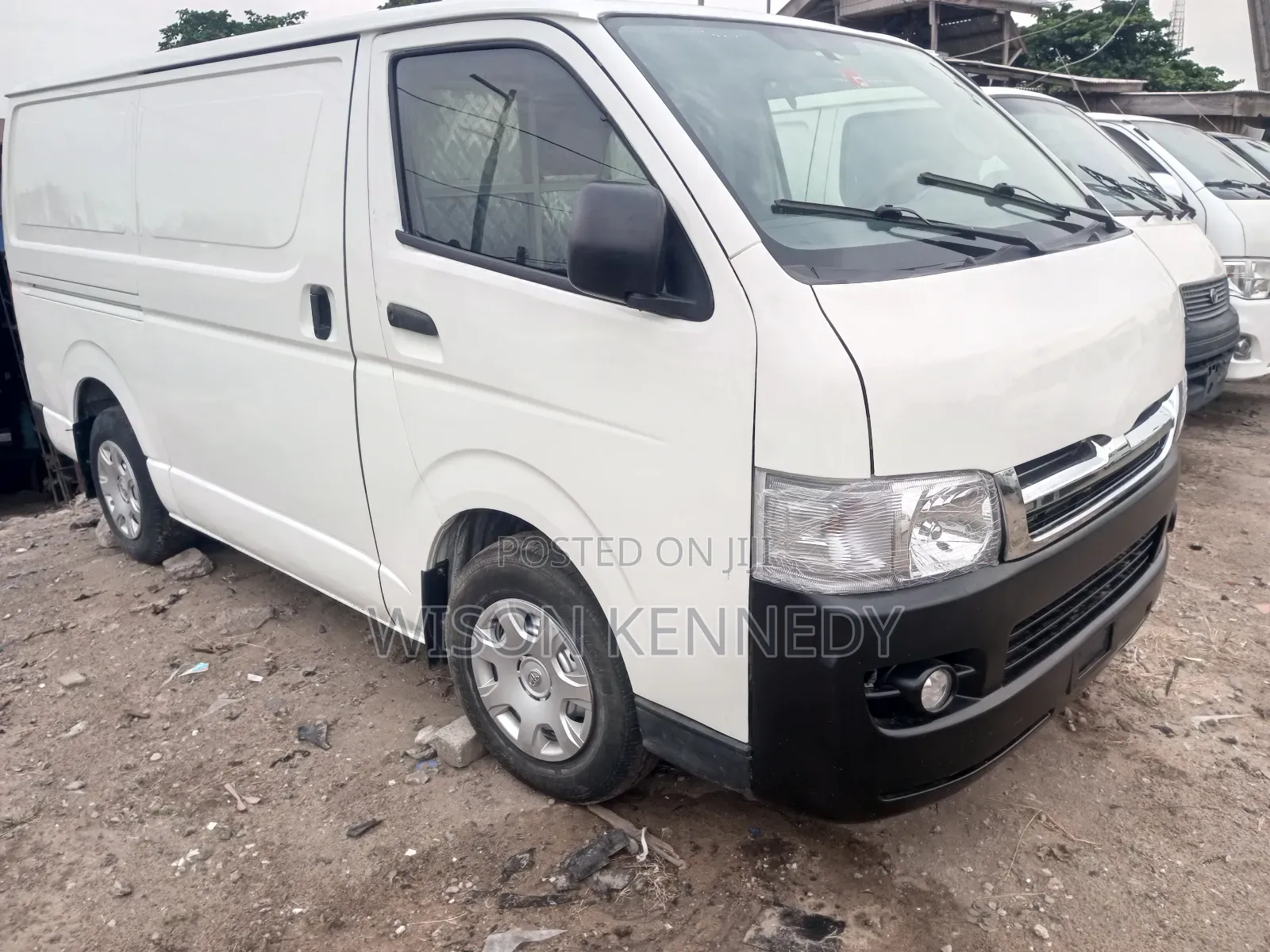 Toyota HiAce 2018 White