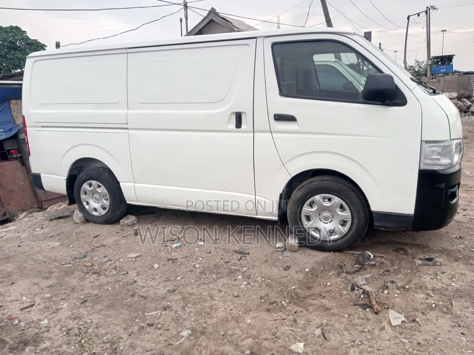 Toyota HiAce 2018 White