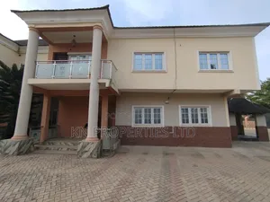 5bdrm Duplex in Apo District for rent