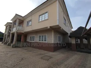 5bdrm Duplex in Apo District for rent