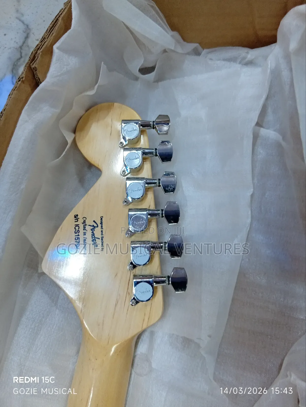 Fender Deluxe Telecaster Electric Guitar 6 Strings