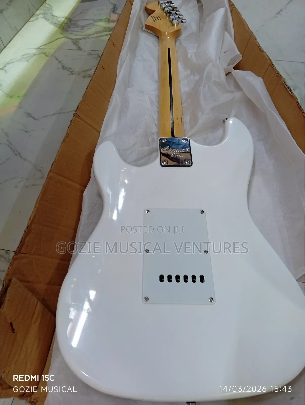 Fender Deluxe Telecaster Electric Guitar 6 Strings