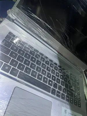 Laptop MSI 16GB Intel Core i7 HDD+SSD 512GB