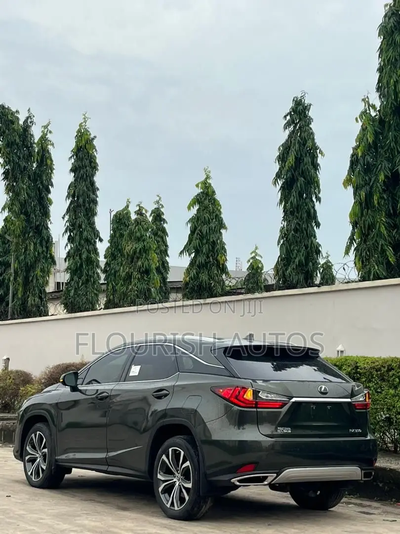 Lexus RX 2022 Black