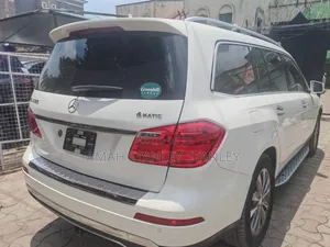 Mercedes-Benz GL-Class GL450 4MATIC 4dr SUV AWD (4.7L 8cyl Turbo 7A)