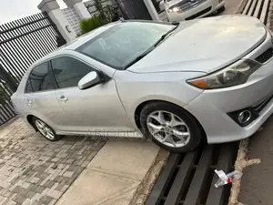 Toyota Camry 2014 Silver