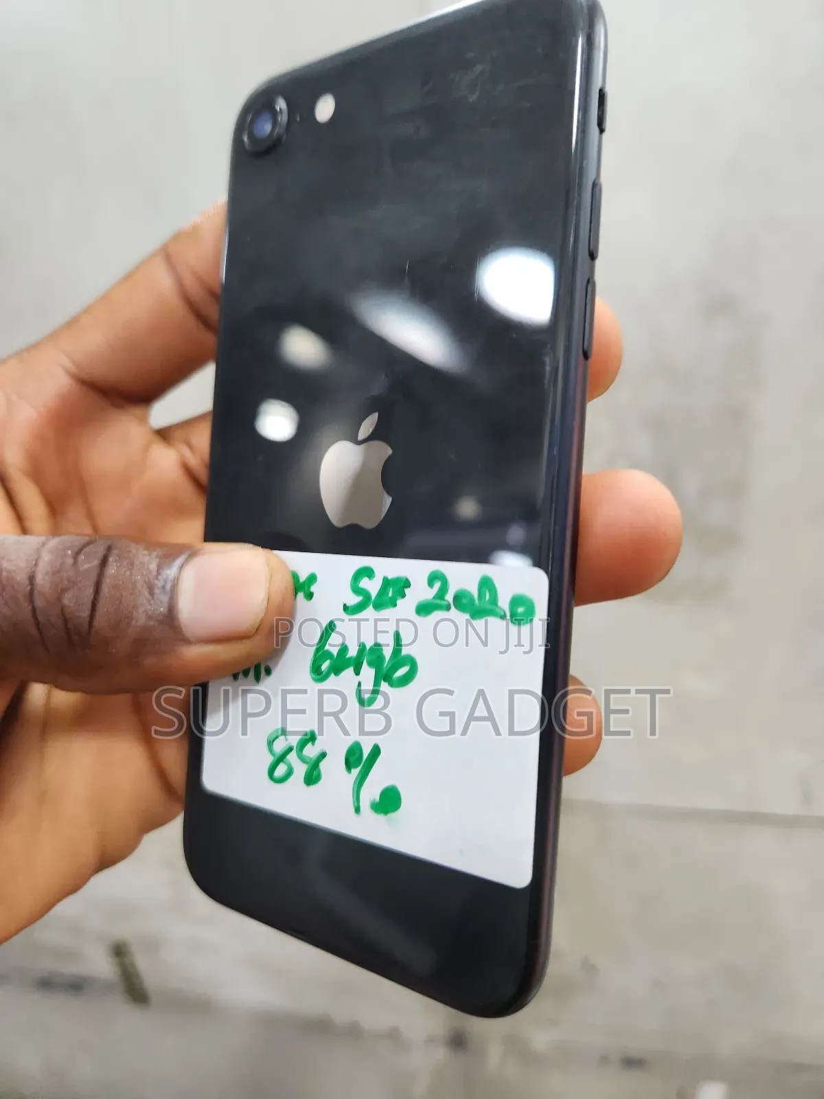 Apple iPhone SE (2020) 64 GB Black