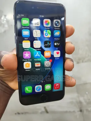 Apple iPhone SE (2020) 64 GB Black