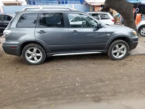 Mitsubishi Outlander 2.4 Comfort 2005 Gray