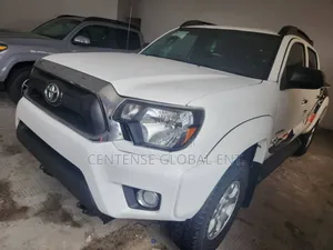 Toyota Tacoma 4dr Double Cab 5.0 ft. SB (2.7L 4cyl 4A) 2015 White