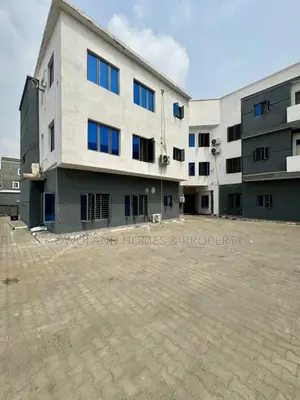 2bdrm Block of Flats in Lekki Phase1 for rent