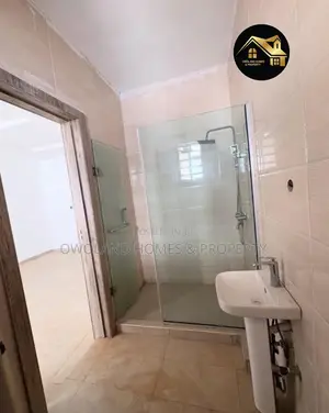 2bdrm Townhouse / Terrace in Orchid Estate, Ikota for rent