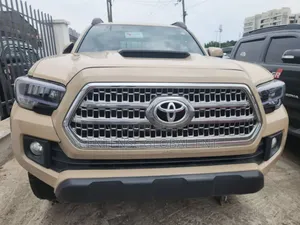 Toyota Tacoma TRD Sport 2017 Beige