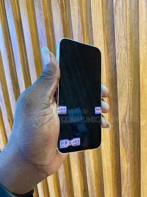 Apple iPhone 13 256 GB White