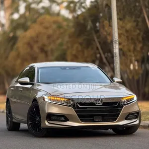 Honda Accord Touring 2018 Gold