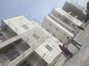 3bdrm Block of Flats in Gwarinpa - Karsana for sale
