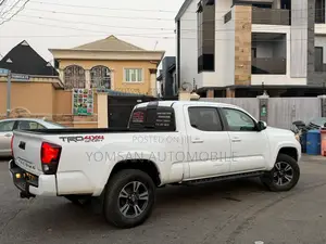 Toyota Tacoma TRD Off Road 2019 White