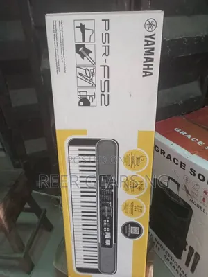 Yamaha PSR F52 Beginner's Keyboard