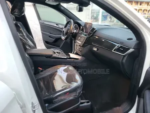 Mercedes-Benz GLE-Class AMG GLE 43 4MATIC 2018 White