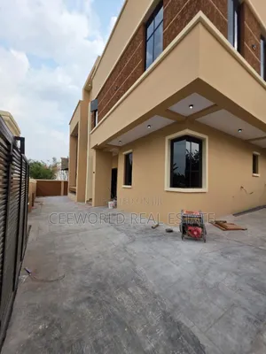 5bdrm Duplex in Calton Gate Estate, Akobo for sale