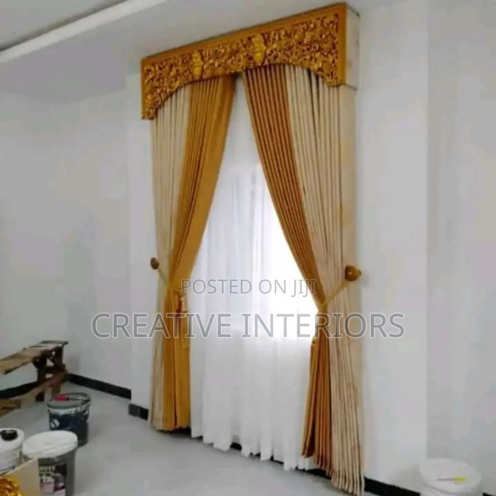 Golden Royal Board Frame