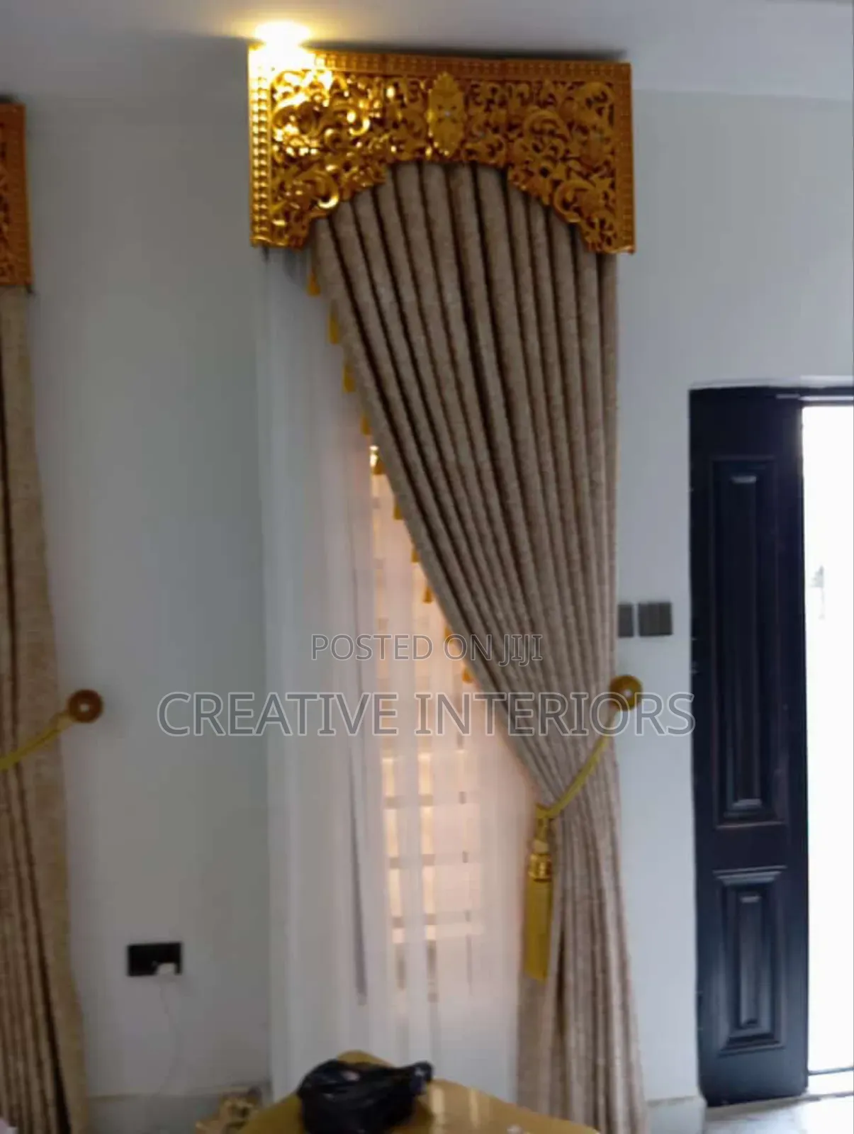 Golden Royal Board Frame