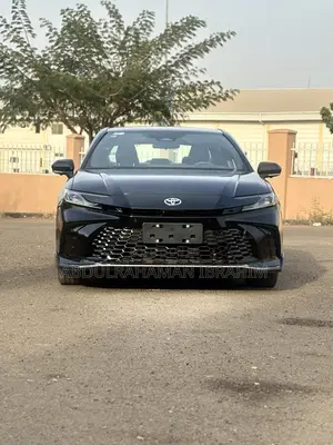 Toyota Camry 2025 Gray