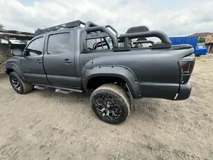Toyota Tacoma 2013 Black
