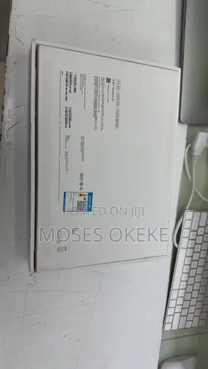 Laptop Apple MacBook Air 2025 M4 13-inch 16GB Apple M4 SSD 256GB